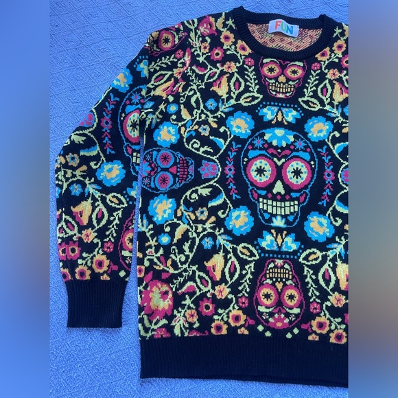 Halloween Day of the Dead sweater - Picture 4 of 12
